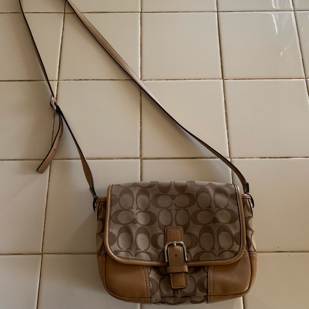 Coach Authentic Crossbody Shoulder Ripped!